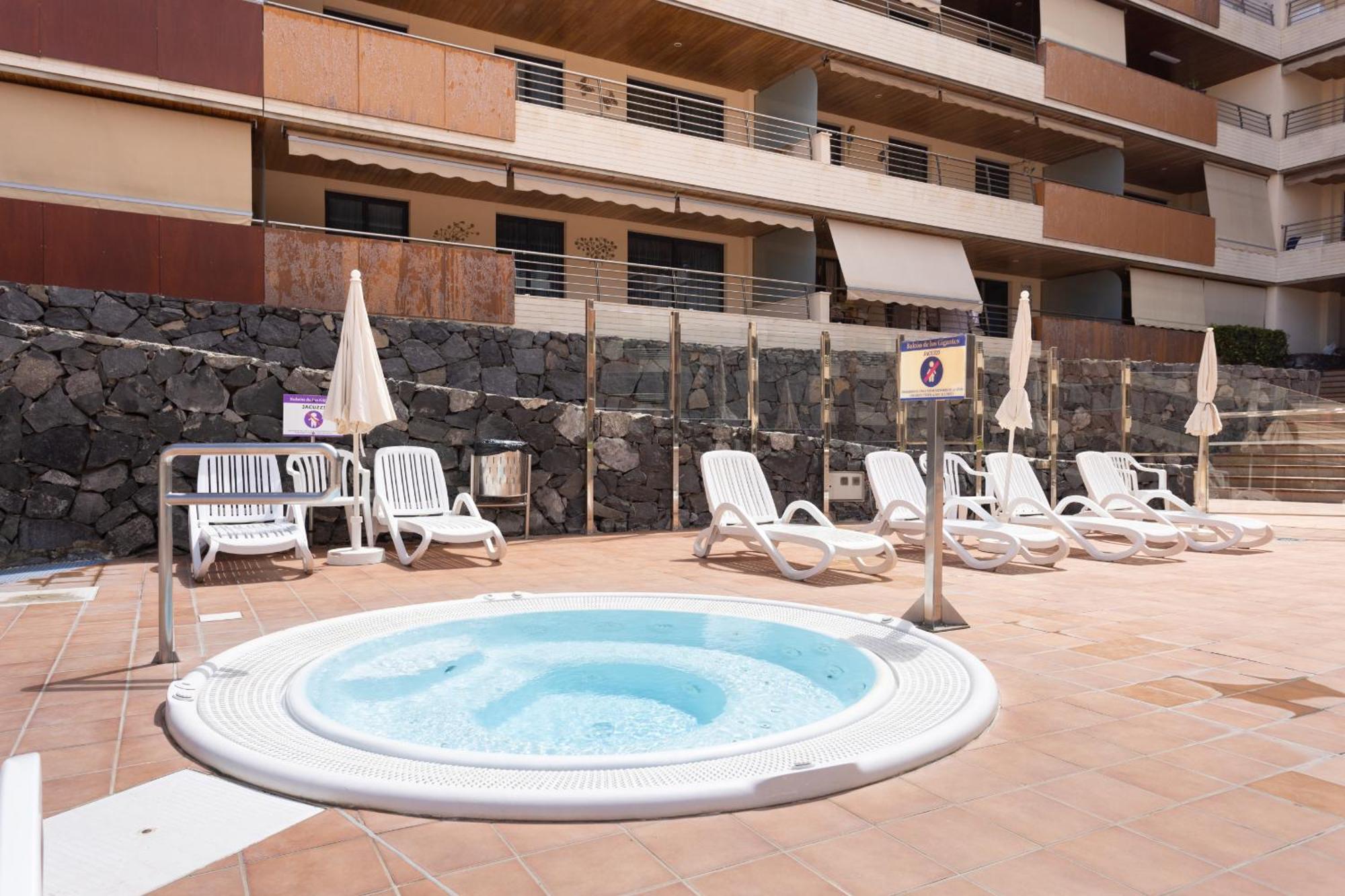 Balcon De Los Gigantes With Pool View プエルト・デ・サンティアゴ エクステリア 写真